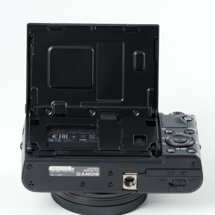 SONY Cyber-shot RX100III ブラック 1.0型裏面照射型CMOSセンサー 光学ズーム2.9倍(24-70mm) 180度チルト可動式液晶モニター ソニー コンパクトデジタルカメラ DSC-RX100M3 #14286