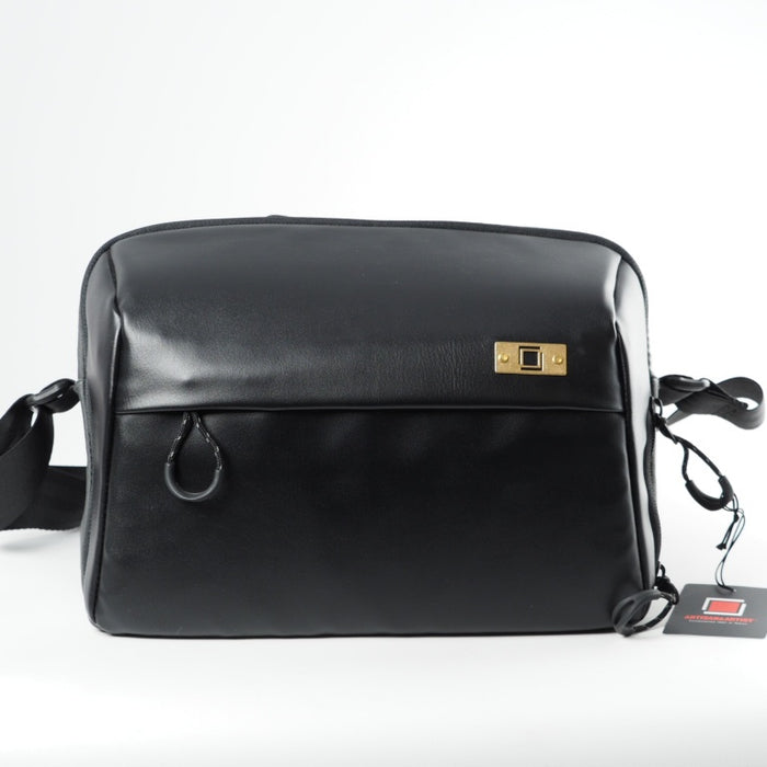 ARTISAN&ARTIST* [アルティザン＆アーティスト] カメラバッグ Basalt Sling bag ACAM-BS0003ブラック×グレー #13645