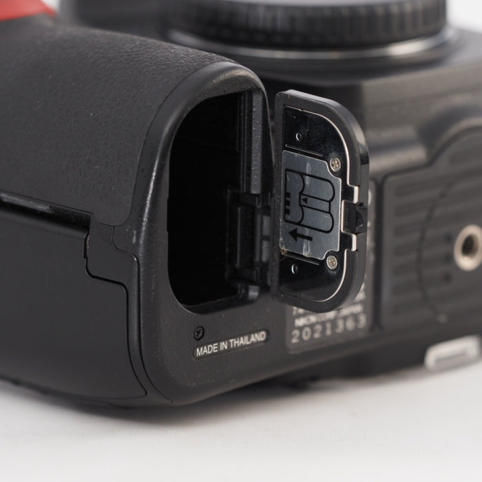 Nikon ニコン デジタル一眼レフ D200 ボディ #13306