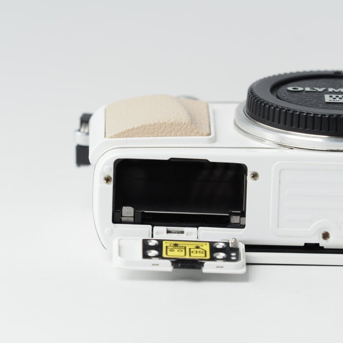 OLYMPUS PEN E-P5 ボディ ホワイト E-P5 BODY WHT #14850