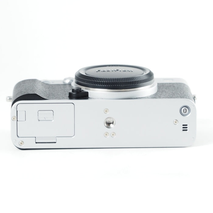 FUJIFILM 富士フイルム ミラーレス一眼レフカメラ X-E5 XF23mm キット シルバー #13808