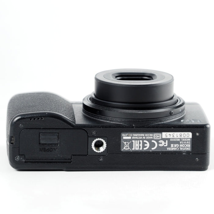 RICOH GR III GR3 デジタルカメラ APS-Cサイズ大型CMOSセンサー #13733