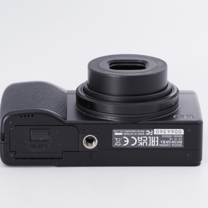 RICOH リコー GR IIIx コンパクトデジタルカメラ 焦点距離 40mm / 24.2M APS-Cサイズ GRIIIx GR3x #10204