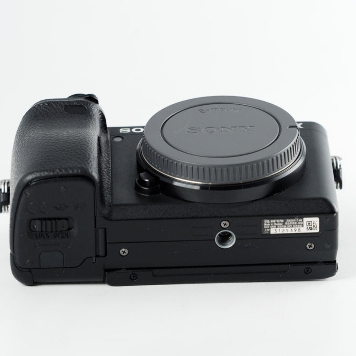 SONY ソニー APS-C ミラーレス一眼カメラ α6400 ボディ(レンズなし) ブラック ILCE-6400 B #13728
