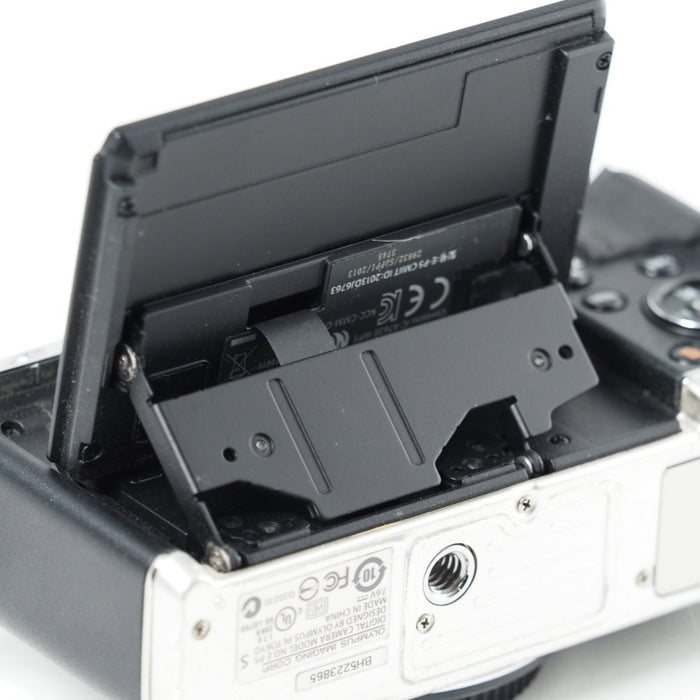 OLYMPUS ミラーレス一眼 PEN E-P5 ボディ シルバー オリンパス EP5 BODY SLV #14646