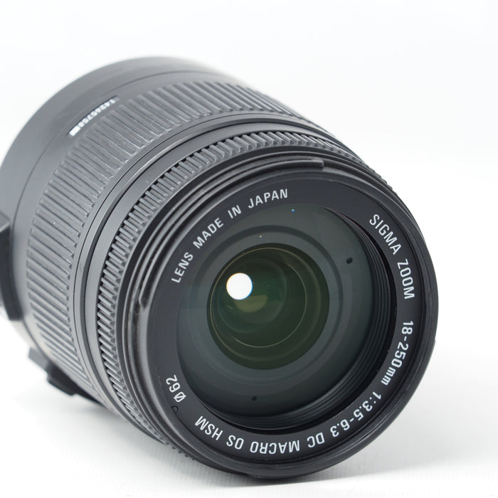 SIGMA 18-250mm F3.5-6.3 DC OS HSM MACRO キヤノン EFマウント APS-C専用 #15601