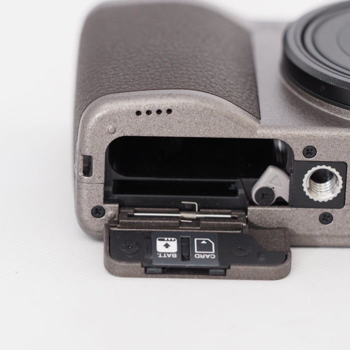 RICOH GR III Diary Edition メタリックウォームグレー デジタルカメラ 焦点距離28mm 24.2M APS-Cサイズ大型CMOSセンサー #13024