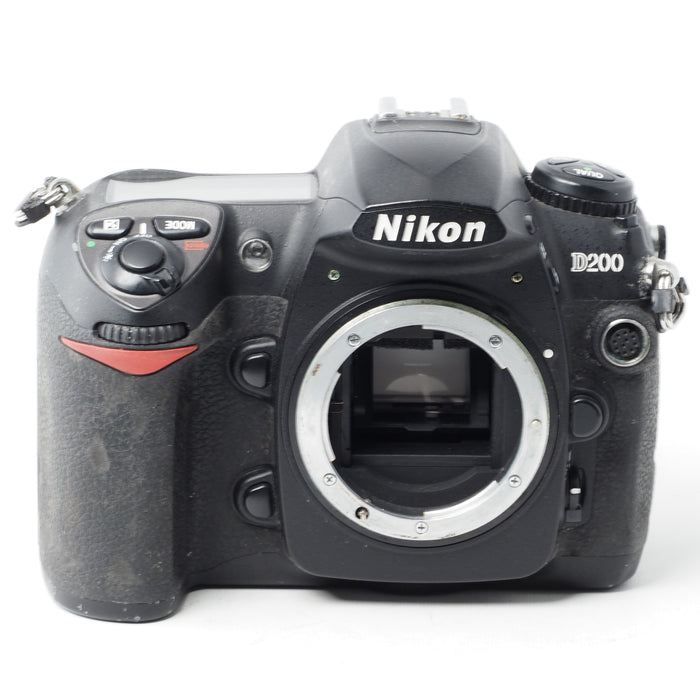 Nikon ニコン D200 ボディ デジタル一眼レフ #15208