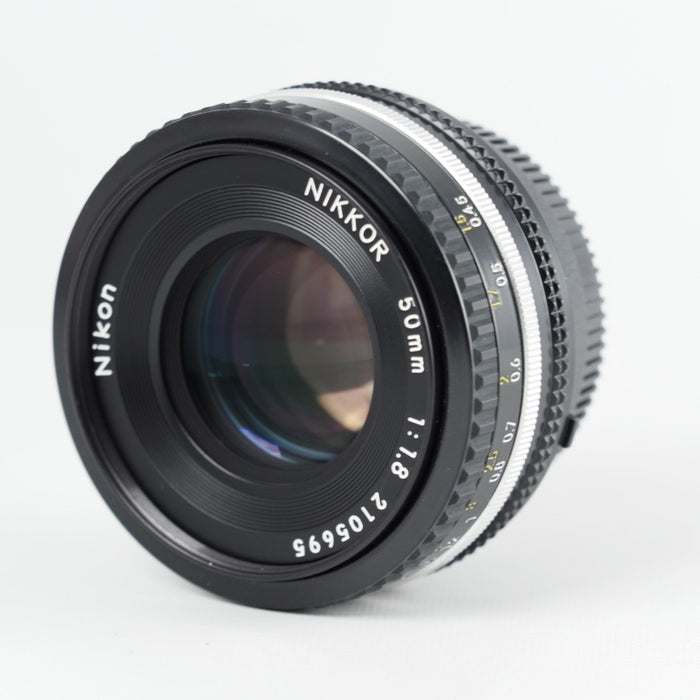 Nikon ニコン Ai-S 50mm F1.8 パンケーキMFレンズ NIKON ニコン Ai-S 50mm F1.8 MFレンズ Fマウント パンケーキ