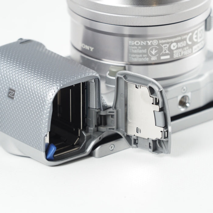 SONY ソニー デジタル一眼カメラ NEX-5T パワーズームレンズキット シルバー NEX-5T NEX-5TL-S #13786