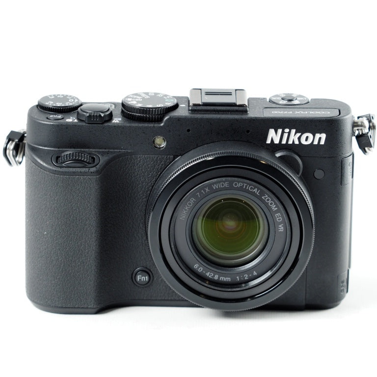 Nikon ニコン デジタルカメラ COOLPIX P7700 大口径レンズ バリ