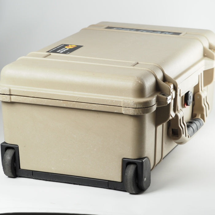 PELICAN ペリカン 1510 PROTECTOR CARRY-ON CASE 27L ベージュ desert tan プロテクターケース ハードケース 防水 耐衝撃 防塵 精密機器 #13606