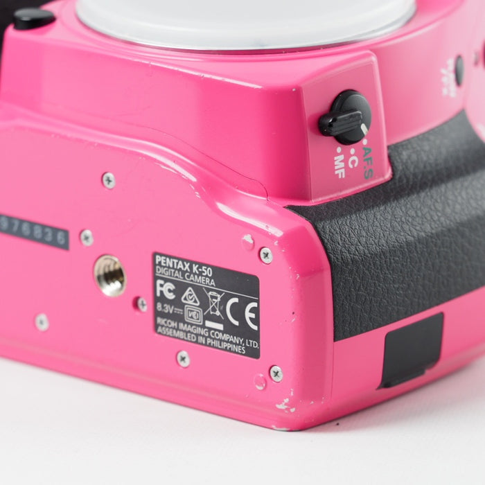 PENTAX ペンタックス K-50 + DA L 18-55mm F3.5-5.6 AL WR ピンク レンズキット オーダーカラー #13711