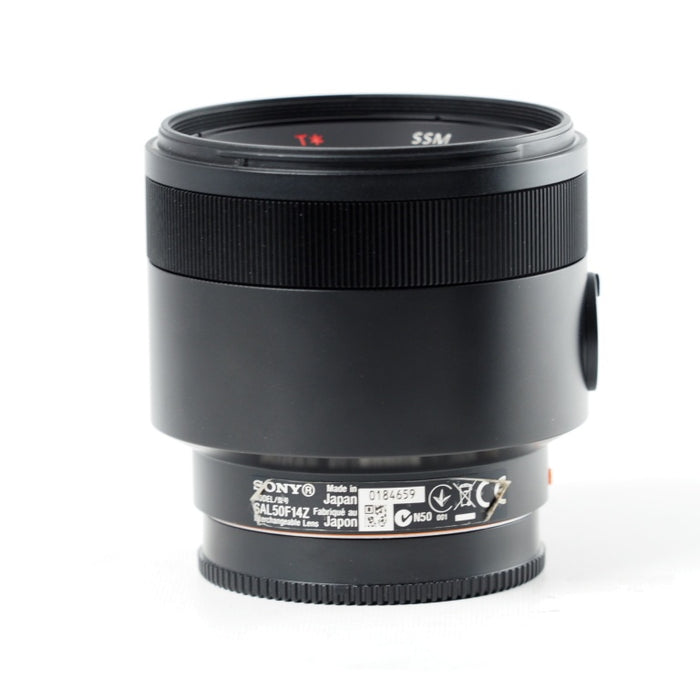 SONY ソニー 単焦点レンズ Planar T* 50mm F1.4 ZA SSM SAL50F14Z #14021