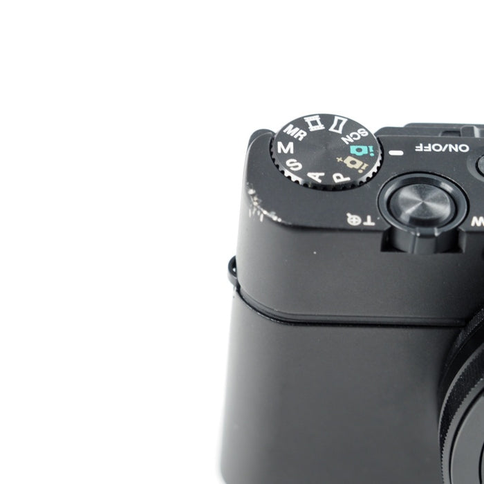 SONY ソニー コンパクトデジタルカメラ Cyber-shot RX100III ブラック 1.0型裏面照射型CMOSセンサー 光学ズーム2.9倍(24-70mm) 180度チルト可動式液晶モニター DSC-RX100M3 #14127