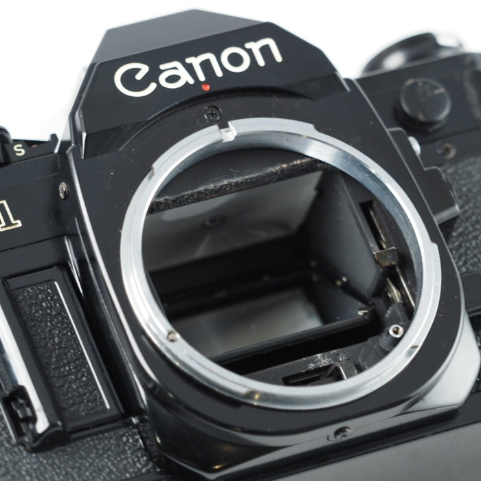 Canon AE-1 + New FD 50mm F1.8 MF一眼レフ フイルムカメラ #13911