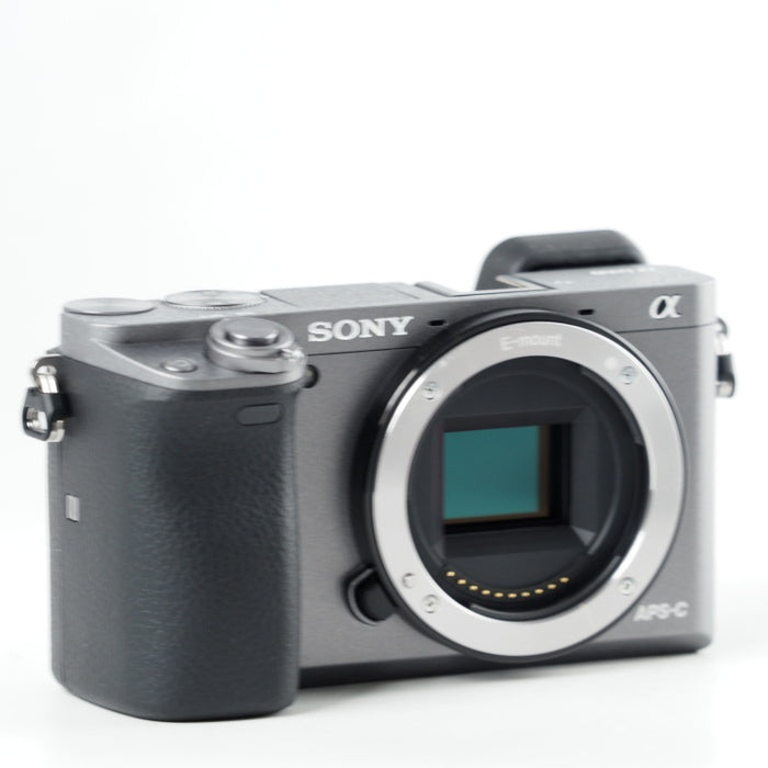 SONY ソニー ミラーレス一眼 α6000 ボディ グラファイトグレー ILCE-6000 H #13784