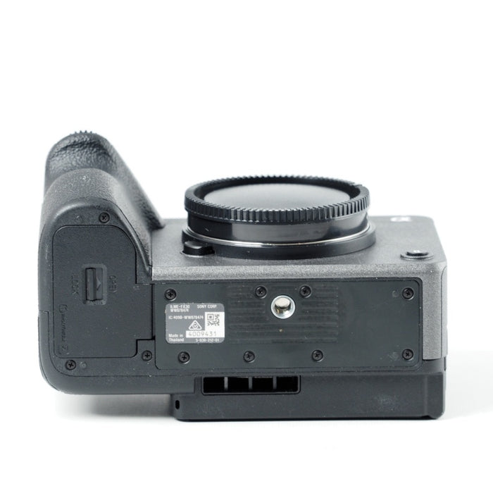 SONY Cinema Line カメラ FX30 ボディ ILME-FX30 プロフェッショナルカムコーダー 動画 APS-C Super35mm #14484