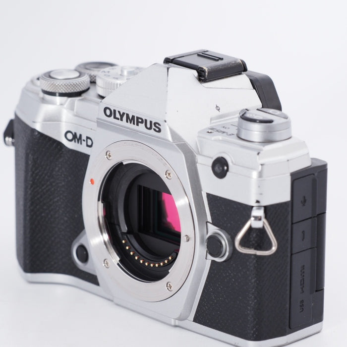 OLYMPUS オリンパス ミラーレス一眼カメラ OM-D E-M5 MarkIII ボディ Silver #10372