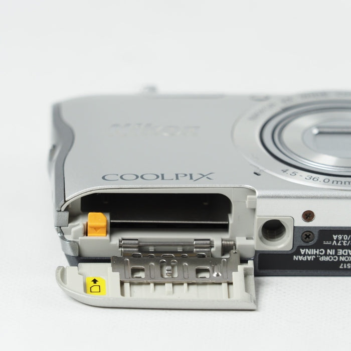 Nikon COOLPIX A300 光学8倍ズーム 2005万画素 シルバー ニコン