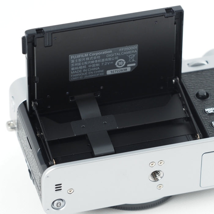 FUJIFILM 富士フイルム ミラーレス一眼レフカメラ X-E5 XF23mm キット シルバー #13808