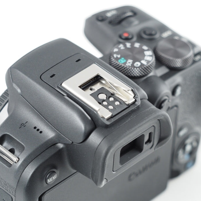 Canon ミラーレス一眼カメラ EOS R10 レンズキット (RF-S18-150mm) ブラック APS-C EOSR10-18150ISSTMLK #14215