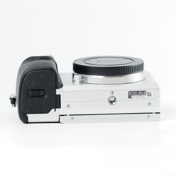 SONY ソニー APS-C ミラーレス一眼カメラ α6400 ボディ シルバー ILCE-6400 S #14072