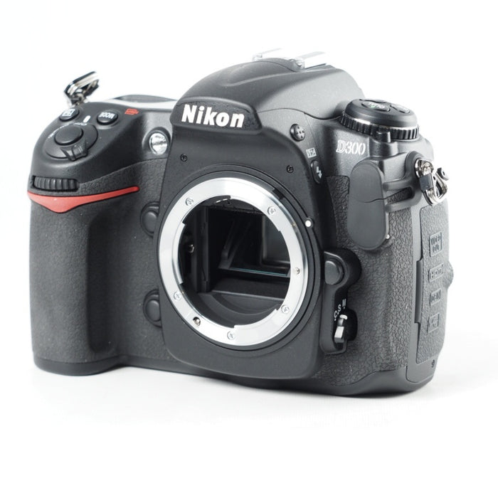 Nikon ニコン デジタル一眼レフカメラ D300 ボディ #13920