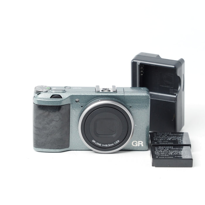 RICOH デジタルカメラ GR Limited Edition 全世界5,000台限定 グリーン色ウェーブトーン APS-CサイズCMOSセンサー搭載 175820 #14817