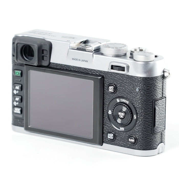 FUJIFILM 富士フイルム FinePix x100 シルバー コンパクトデジタルカメラ #13965