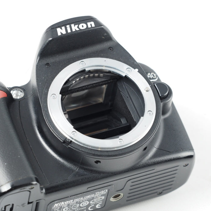 Nikon ニコン デジタル一眼レフカメラ D40 レンズキット ブラック D40BLK #14319