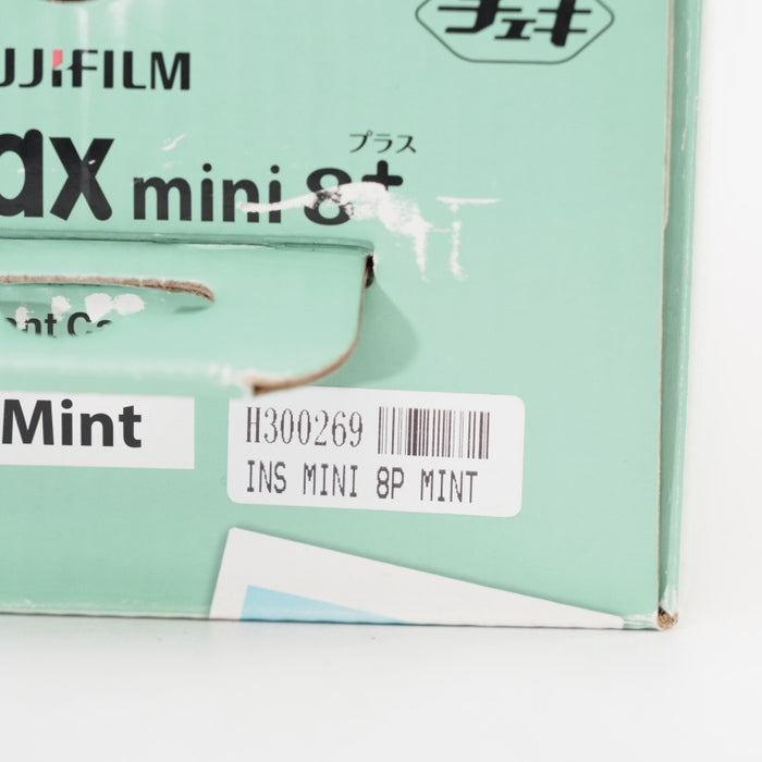 FUJIFILM インスタントカメラ チェキ instax mini8プラス 接写レンズ・純正ハンドストラップ付き ミント INS MINI 8P MINT #12722