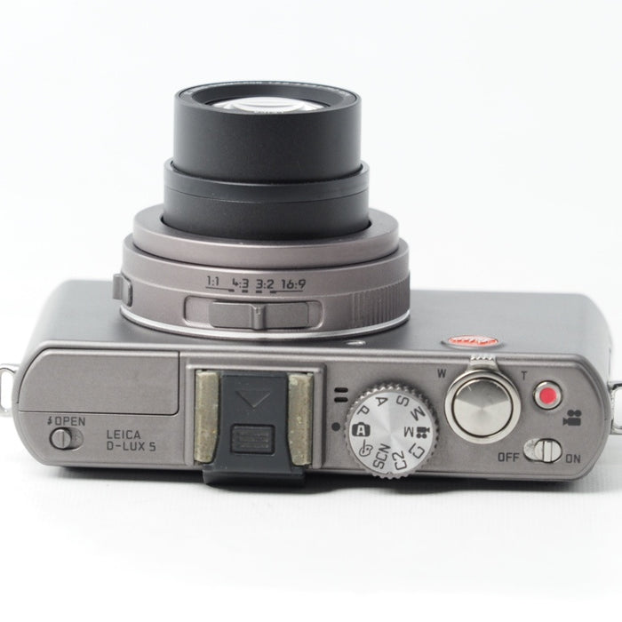 Leica D-LUX5 チタン f2.0-3.3/5.1-19.2 ASPH. ライカ コンパクトデジタルカメラ #14869