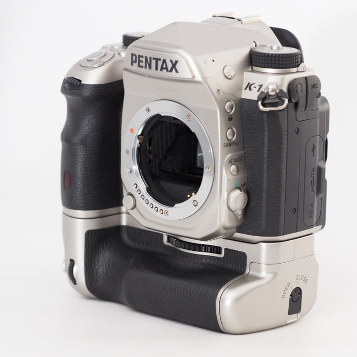 PENTAX ペンタックス デジタル一眼レフ K-1 Limited Silver D-BG6 5軸5段手ぶれ補正 フルサイズフォーマット 19959 世界限定2000台 #13172