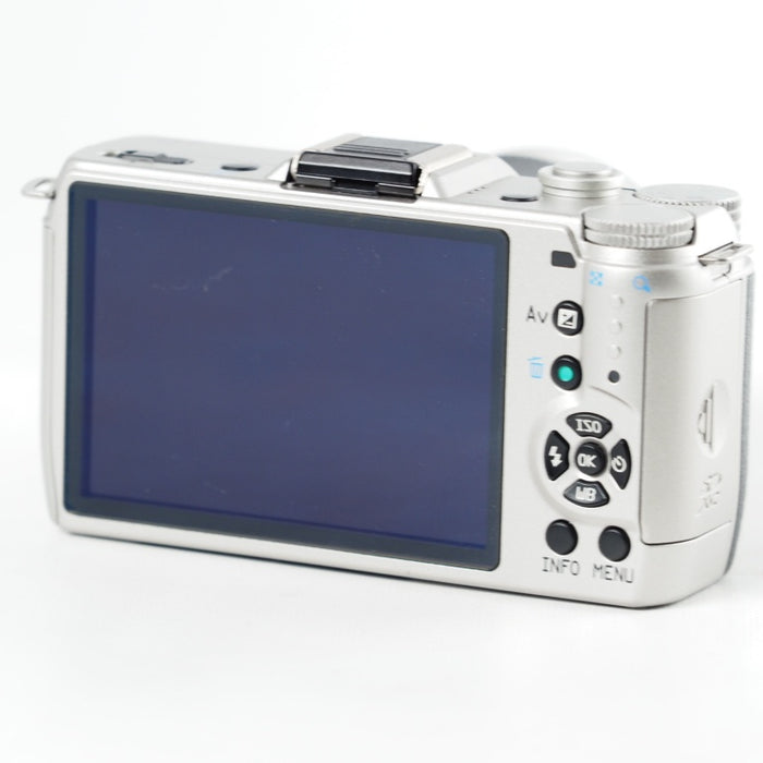 PENTAX ミラーレス一眼 Q7 ダブルズームキット シルバー [標準ズーム 02 STANDARD ZOOM ・望遠ズーム 06 TELEPHOTO ZOOM]  Q7 SILVER WZOOM KIT 11533 #13835