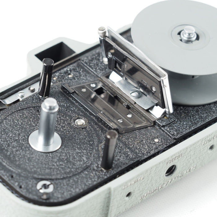 ZEISS IKON MOVIKON 8 Movitar 1:1.9 f=10mm 純正レザーケース ファインダー その他付属品付き #14726
