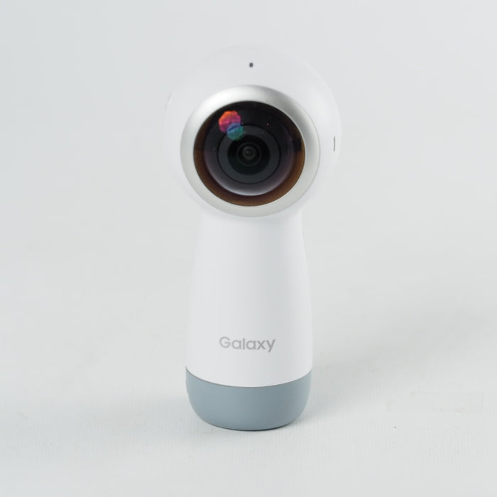 Galaxy 全天球カメラ Gear 360 (2017) Galaxy / iPhone対応 ホワイト 別売 バリューキット付属 SM-R21010217JP #13793