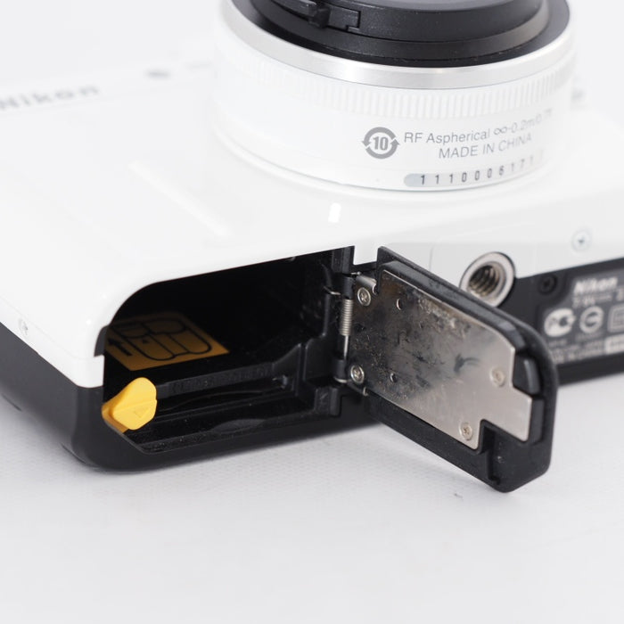 Nikon ニコン ミラーレス一眼カメラ Nikon 1 V1 薄型レンズキット ホワイトN1 V1ULK WH #11740