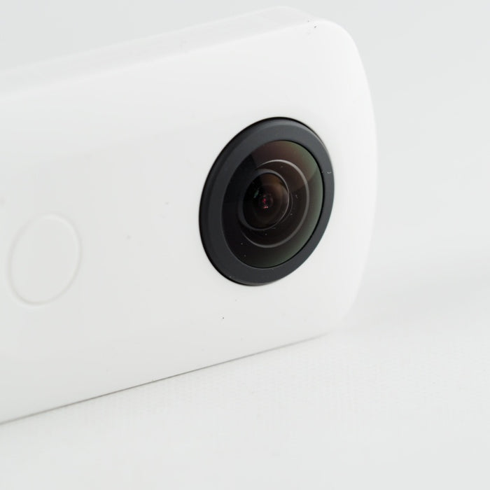 RICOH THETA SC2 WHITE ホワイト 360度全天球カメラ 360°手振れ補正機能搭載 4K動画 910800 #13687