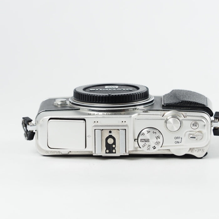 OLYMPUS ミラーレス一眼 PEN E-P5 ボディ シルバー オリンパス EP5 BODY SLV #14646