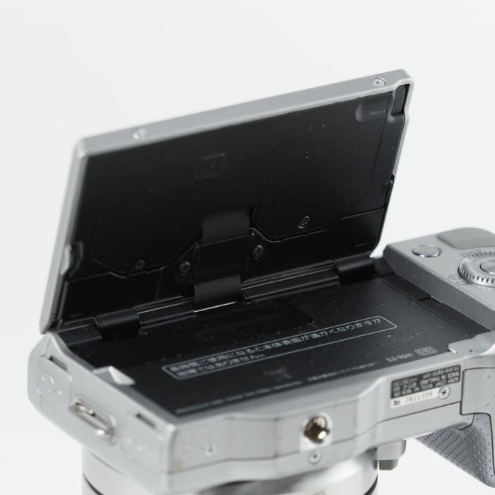 SONY α NEX-5N ダブルレンズキット E 16mm F2.8+E 18-55mm F3.5-5.6 OSS付属 シルバー NEX-5ND/S #14538