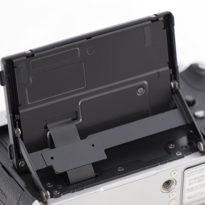 FUJIFILM フジフイルム ミラーレス一眼カメラ X-T30 ボディ シルバー X-T30-S #13006