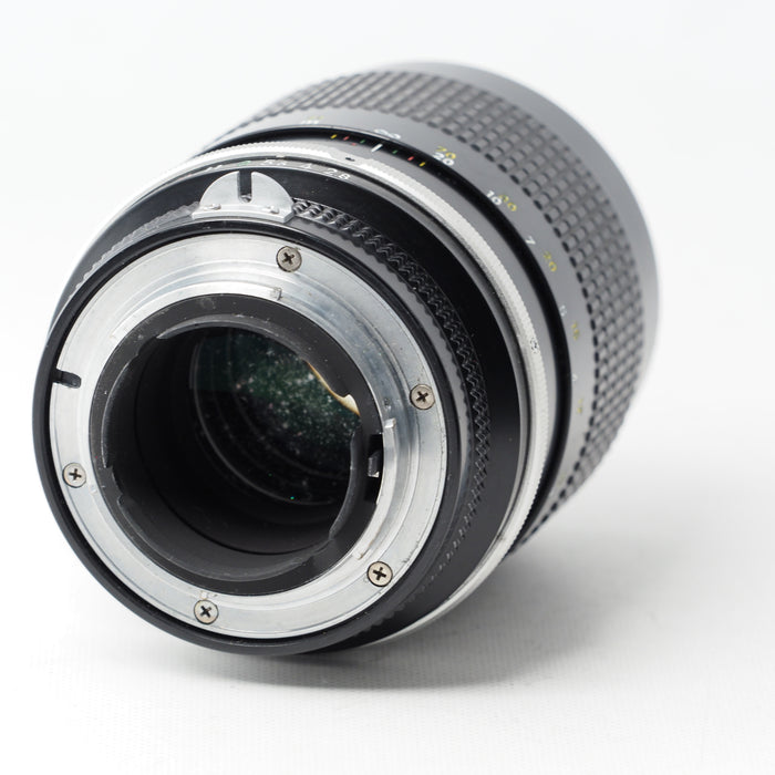 Nikon ニコン Ai NIKKOR 135mm F2.8 MFレンズ Fマウント #15805