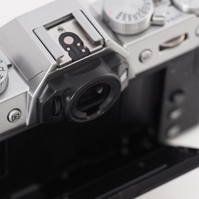 FUJIFILM フジフイルム ミラーレス一眼カメラ X-T30 ボディ シルバー X-T30-S #13006