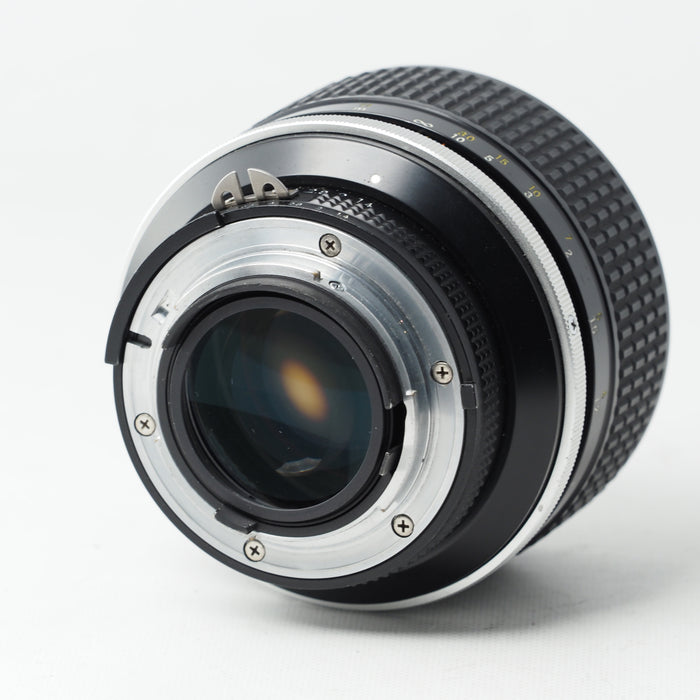 Nikon Ai-s NIKKOR 85mm F1.4 Fマウント #15926