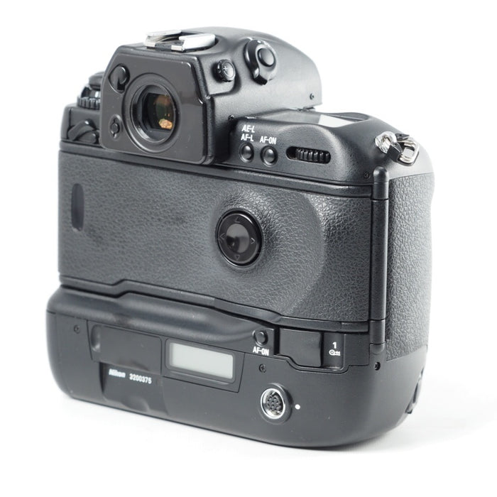 Nikon ニコン F5 ボディ フィルム一眼レフカメラ #13944