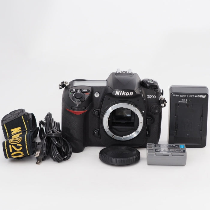 Nikon ニコン デジタル一眼レフ D200 ボディ #13306
