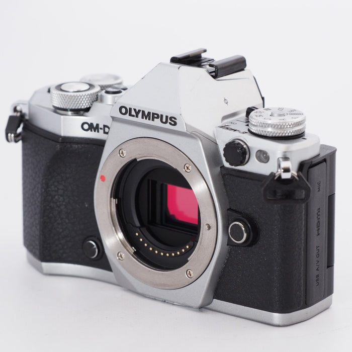 OLYMPUS オリンパス ミラーレス一眼カメラ OM-D E-M5 MarkII ボディー シルバー E-M5 MarkIIBody SLV #9819