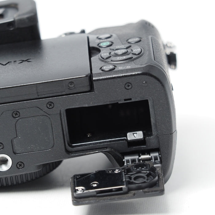 Panasonic LUMIX G8 ボディ ブラック DMC-G8-K #15375