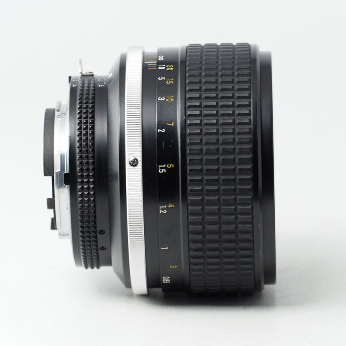 Nikon Ai-s NIKKOR 85mm F1.4 Fマウント #15926